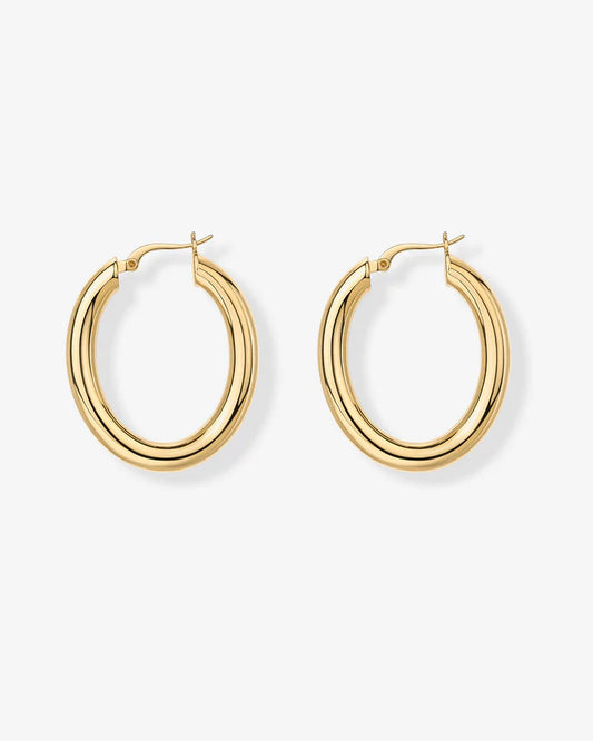 Luisa Hoops